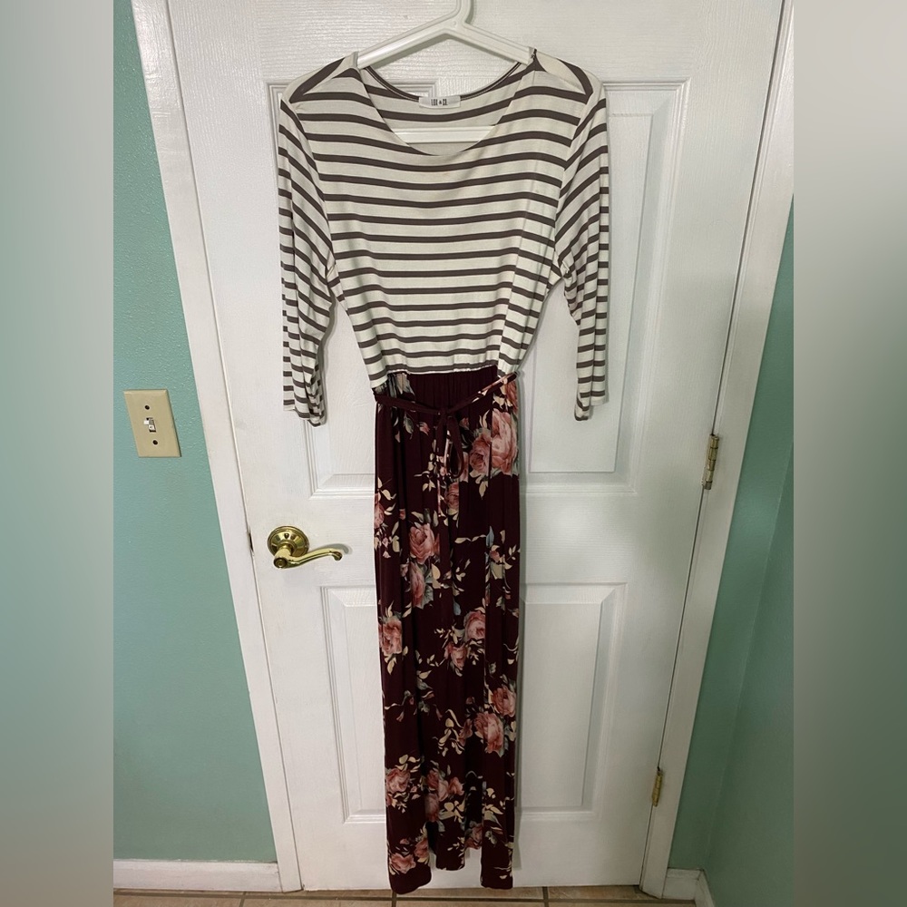 Lux & Co maxi dress size L